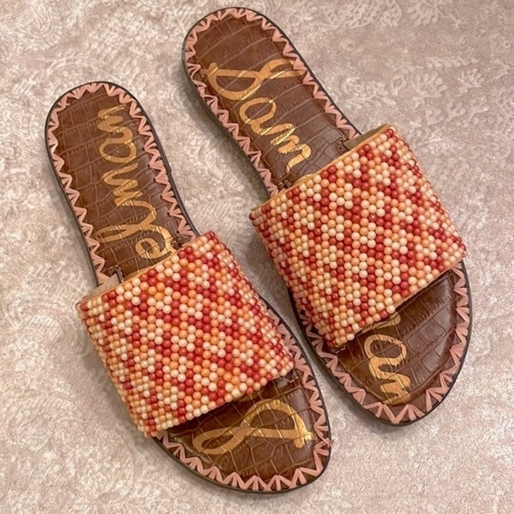 Brand New Sam Edelman Gunner Beaded Slide Sandals in Peach Pearl Wide Strap - Picture 1 of 15